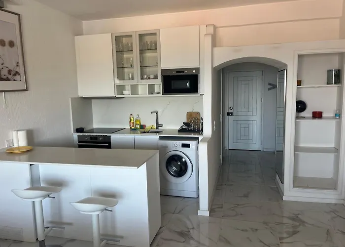 Роскошный шатер Amazing Sea View W Pool *